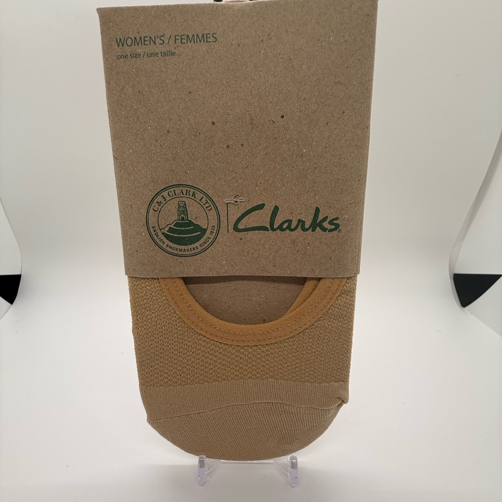Clarks Women's Tan No-Show Socks